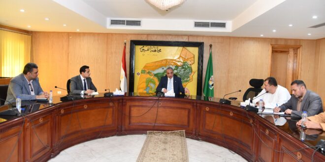 صورة-إزالة تعديات مياه الري بالفيوم