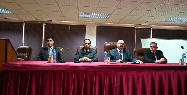 ندوة توعوية لمؤسسة حياة كريمة بكلية دار العلوم بجامعة الفيوم